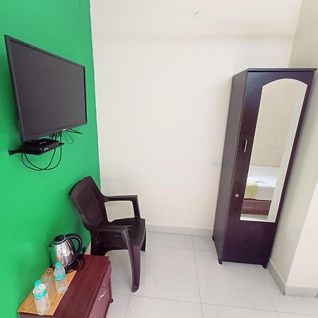 Green Tree Hotel-Near Vfs Global And Ramee Mall Chennai Luaran gambar