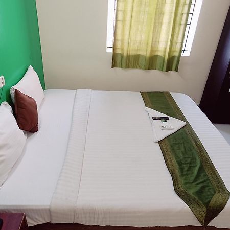 Green Tree Hotel-Near Vfs Global And Ramee Mall Chennai Luaran gambar