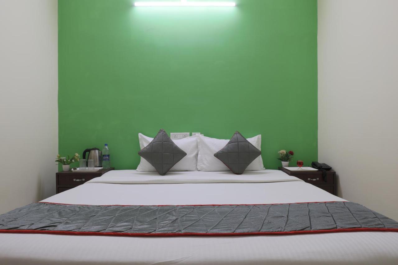 Green Tree Hotel-Near Vfs Global And Ramee Mall Chennai Luaran gambar