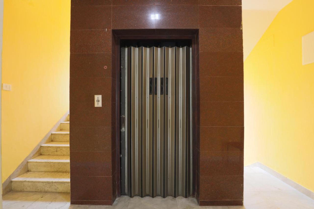 Green Tree Hotel-Near Vfs Global And Ramee Mall Chennai Luaran gambar