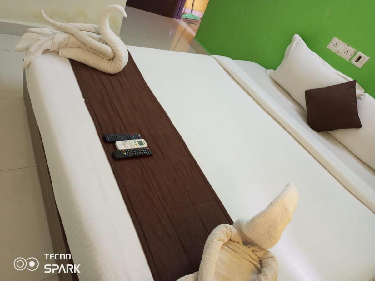 Green Tree Hotel-Near Vfs Global And Ramee Mall Chennai Luaran gambar