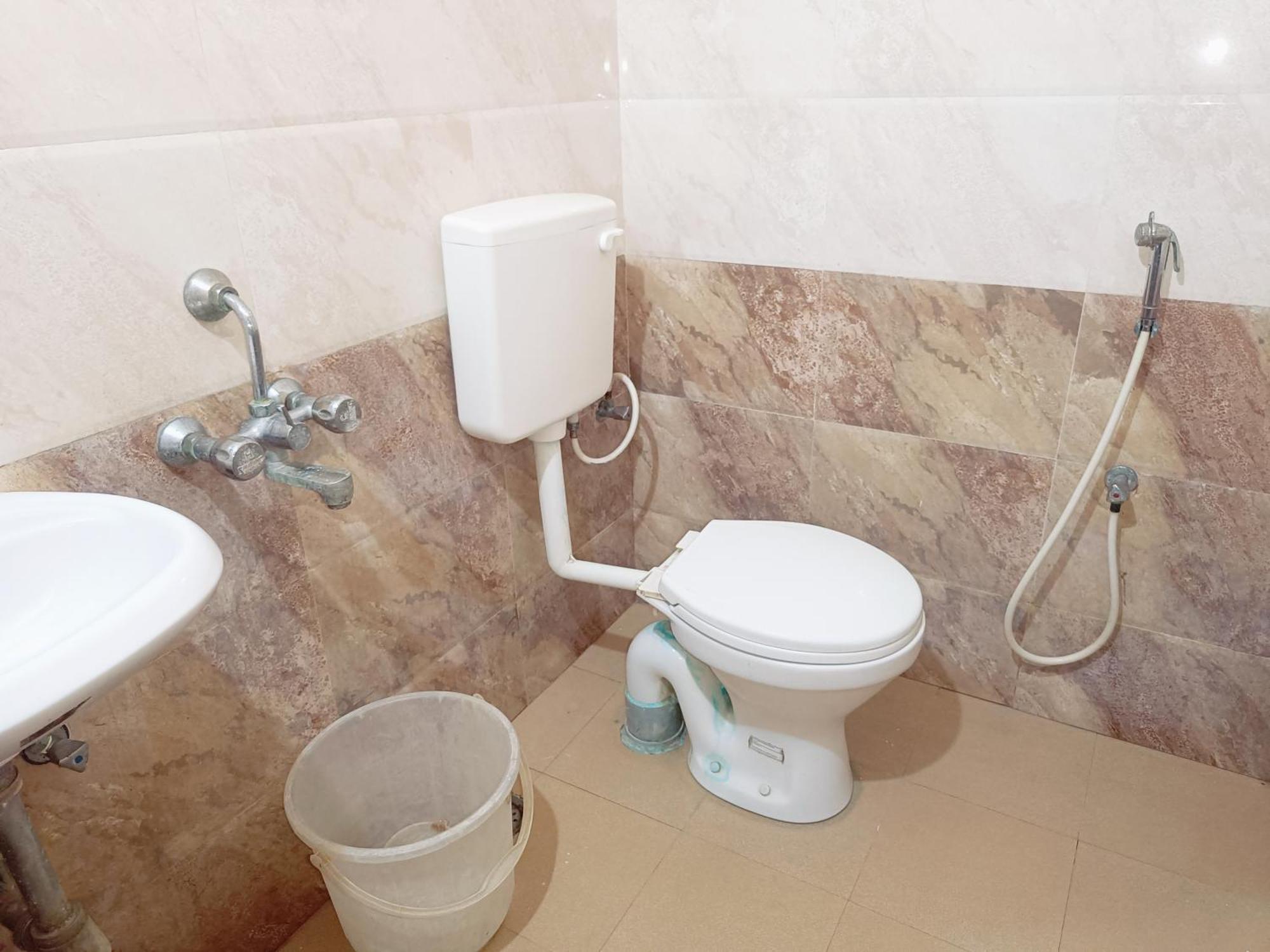 Green Tree Hotel-Near Vfs Global And Ramee Mall Chennai Luaran gambar